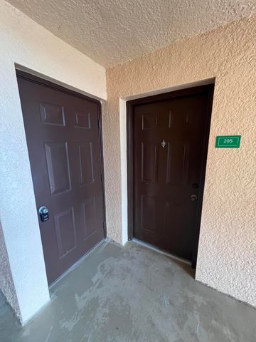 301 SW Palm Dr Apt 205, Port St Lucie, FL 34986