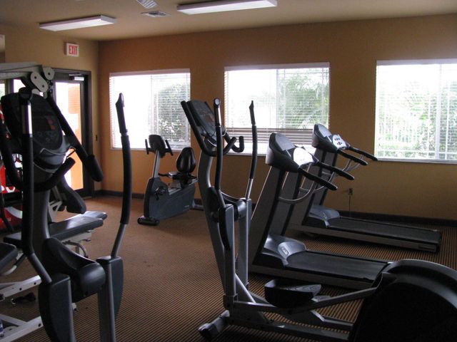 301 SW Palm Dr Apt 205, Port St Lucie, FL 34986