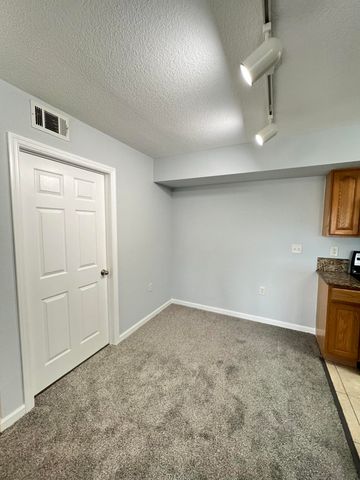 301 SW Palm Dr Apt 205, Port St Lucie, FL 34986