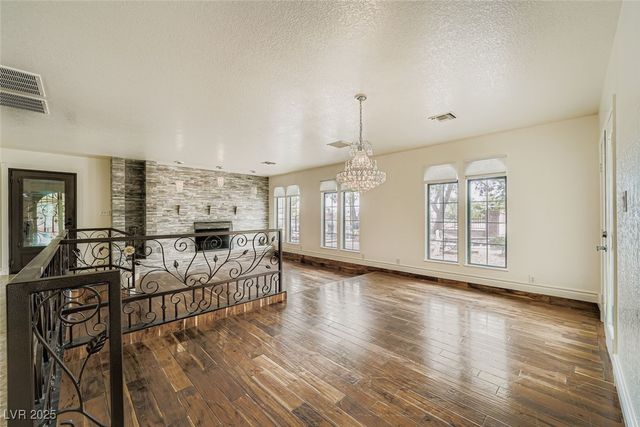 10410 La Cienega Street, Las Vegas, NV 89183