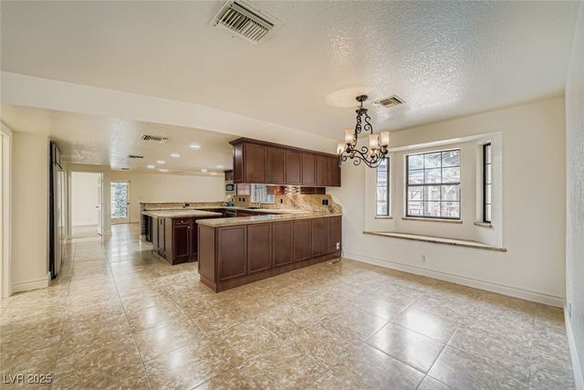 10410 La Cienega Street, Las Vegas, NV 89183