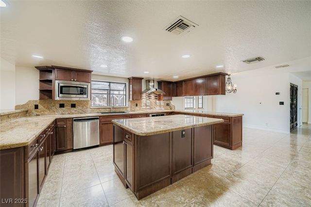 10410 La Cienega Street, Las Vegas, NV 89183