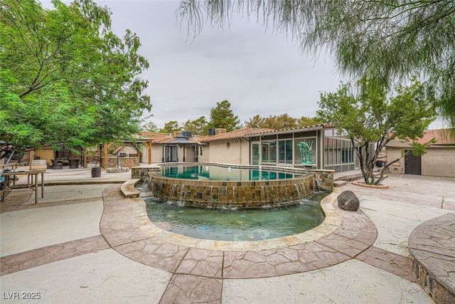 10410 La Cienega Street, Las Vegas, NV 89183