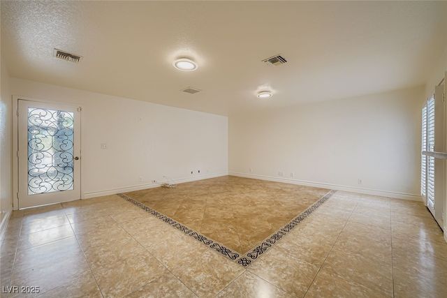 10410 La Cienega Street, Las Vegas, NV 89183