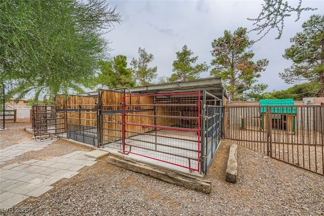 10410 La Cienega Street, Las Vegas, NV 89183