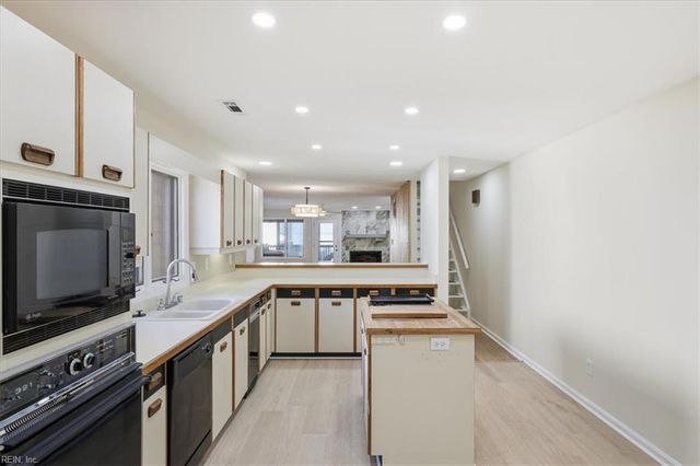 4936 Lauderdale AVE, Virginia Beach, VA 23455