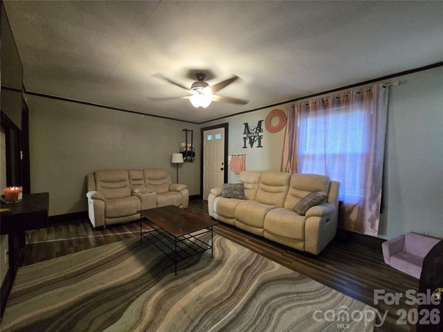 4207 Section House Road, Hickory, NC 28601