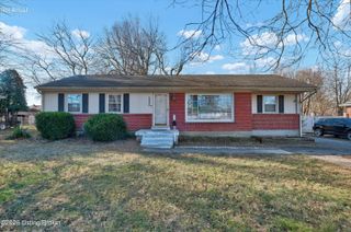 2022 Nocturne Dr, Louisville, KY 40272