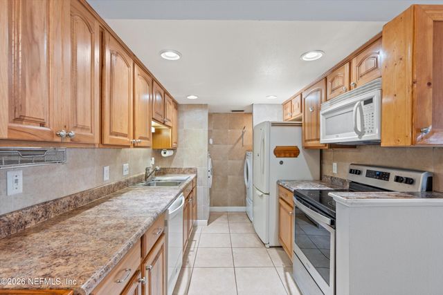 3737 LORETTO Road 803, Jacksonville, FL 32223