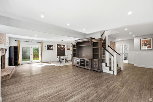 1017 N OAKRIDGE DR, Farmington, UT 84025