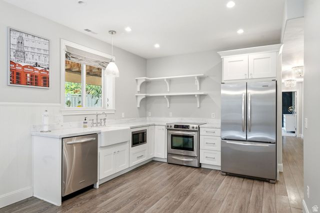 1017 N OAKRIDGE DR, Farmington, UT 84025