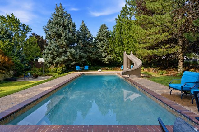 1017 N OAKRIDGE DR, Farmington, UT 84025