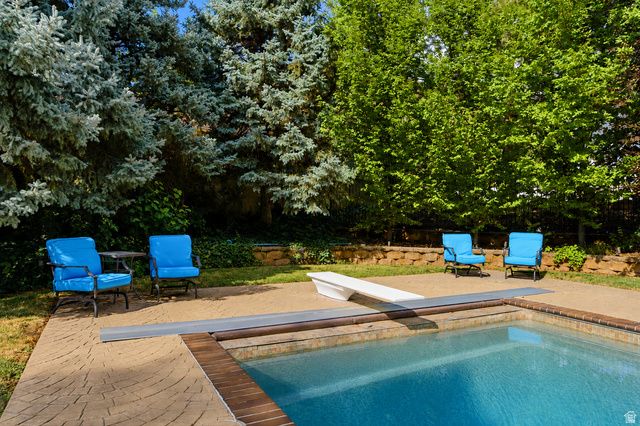 1017 N OAKRIDGE DR, Farmington, UT 84025
