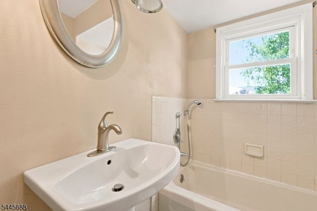 120 S 15Th Ave, Manville Boro, NJ 08835