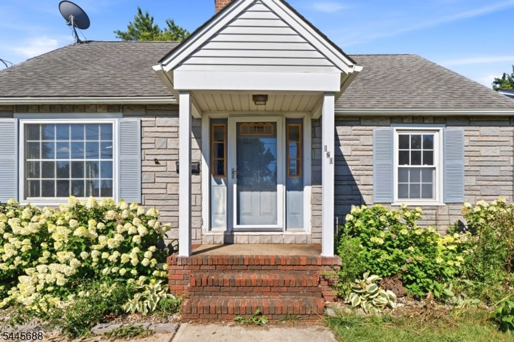 120 S 15Th Ave, Manville Boro, NJ 08835 — photo 3