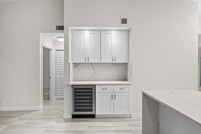 2217 SW 15 Street 240, Deerfield Beach, FL 33442