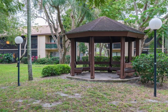 2217 SW 15 Street 240, Deerfield Beach, FL 33442