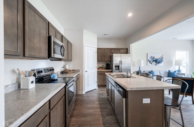 10803 Penwell Way, Indianapolis, IN 46235