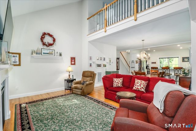 215 Meadow Brook Road 215, Oxford, CT 06478