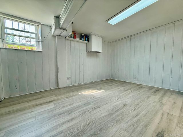 15043 77th Road, Flushing, NY 11367