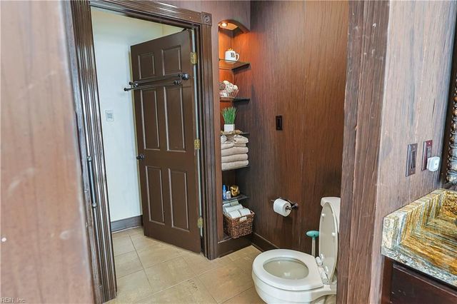501 Shadow Brooke DR, Chesapeake, VA 23320