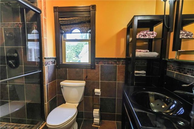 501 Shadow Brooke DR, Chesapeake, VA 23320