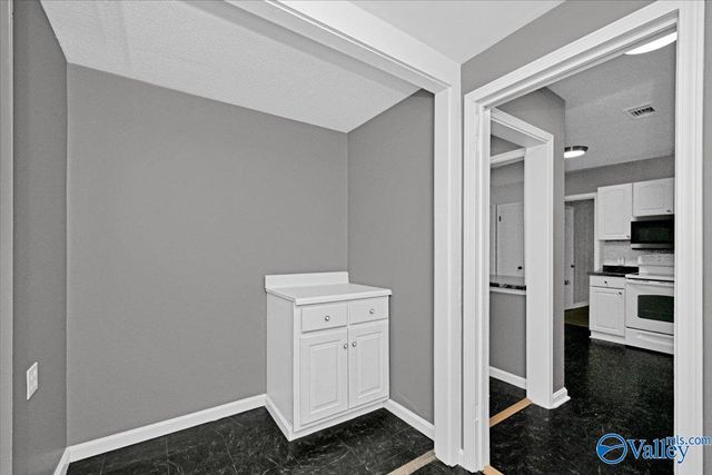 2010 SE 13th Street, Decatur, AL 35601