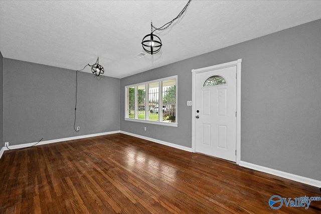 2010 SE 13th Street, Decatur, AL 35601