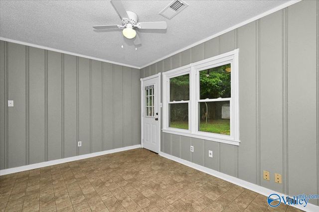 2010 SE 13th Street, Decatur, AL 35601