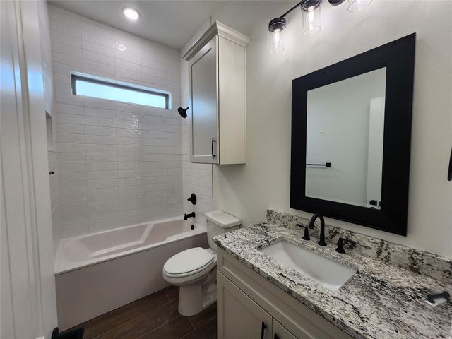801 Golden Eagle CV, Salado, TX 76571