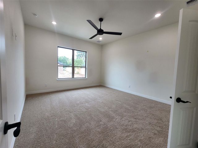 801 Golden Eagle CV, Salado, TX 76571