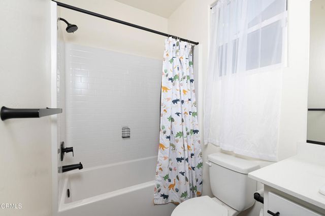 7808 Martian River Street, Bakersfield, CA 93311