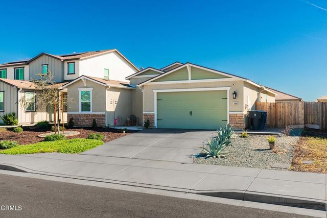 7808 Martian River Street, Bakersfield, CA 93311