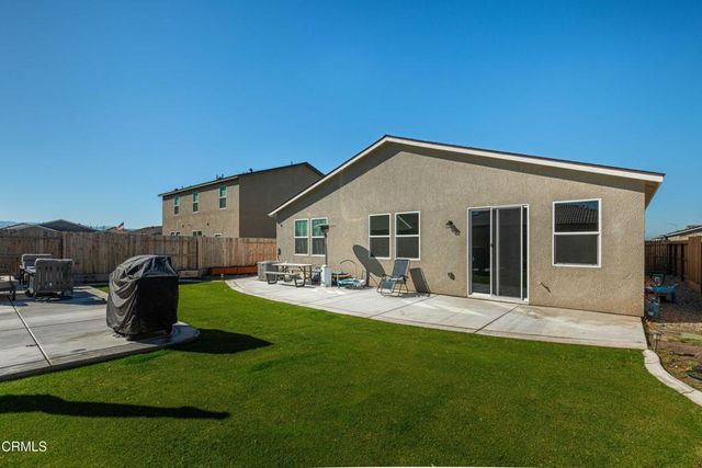 7808 Martian River Street, Bakersfield, CA 93311