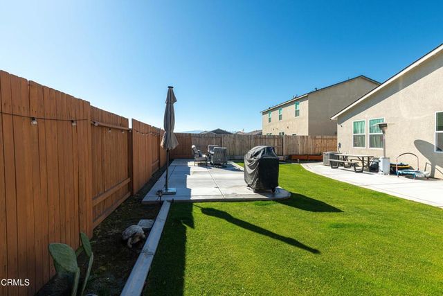 7808 Martian River Street, Bakersfield, CA 93311