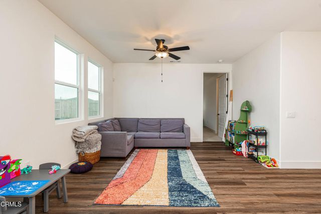 7808 Martian River Street, Bakersfield, CA 93311