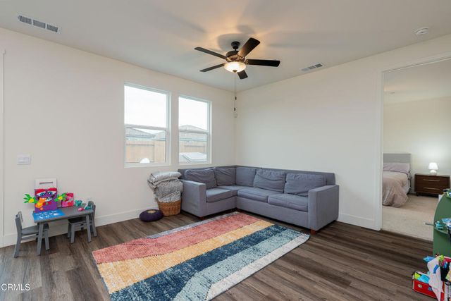 7808 Martian River Street, Bakersfield, CA 93311