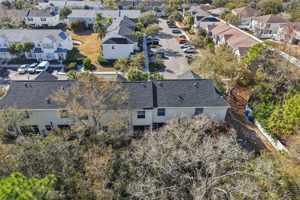 Image 35 of property listing at 12304 COUNTRY WHITE CIRCLE, Tampa, FL 33635