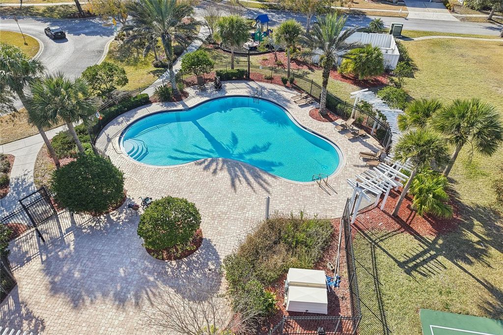 Image 55 of property listing at 12304 COUNTRY WHITE CIRCLE, Tampa, FL 33635