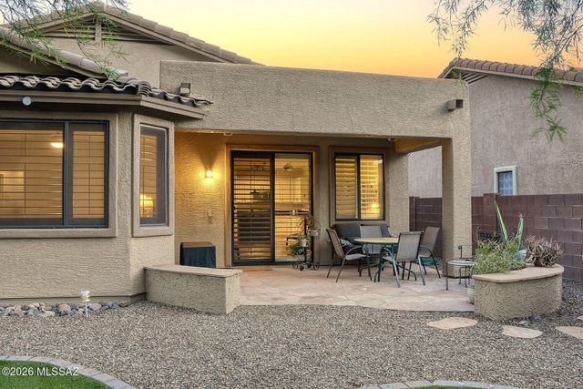 8271 N Rocky Brook Drive, Tucson, AZ 85743