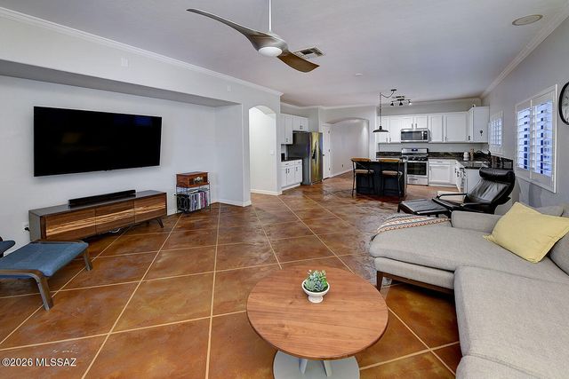 8271 N Rocky Brook Drive, Tucson, AZ 85743