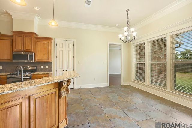 4928 Lura Ln, Baton Rouge, LA 70809