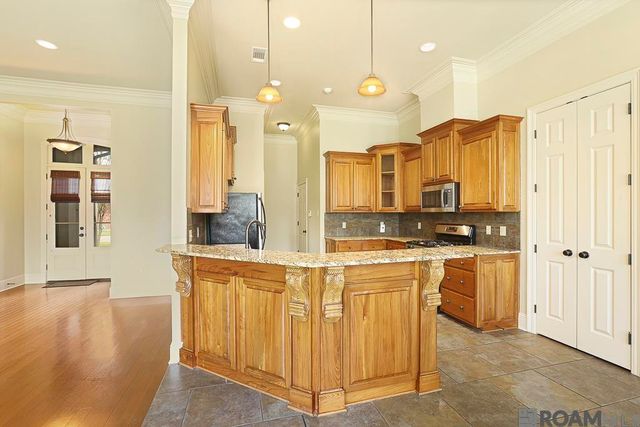 4928 Lura Ln, Baton Rouge, LA 70809