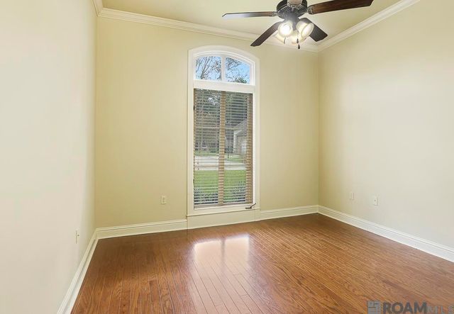 4928 Lura Ln, Baton Rouge, LA 70809