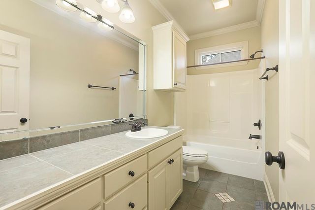 4928 Lura Ln, Baton Rouge, LA 70809