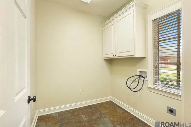 4928 Lura Ln, Baton Rouge, LA 70809