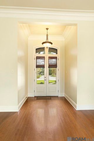 4928 Lura Ln, Baton Rouge, LA 70809