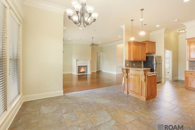 4928 Lura Ln, Baton Rouge, LA 70809