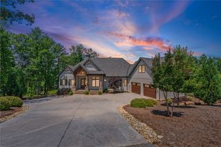 559 Leaning Pine Trail, Six Mile, SC 29682
