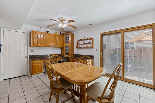 716 Sand Creek Drive, Carol Stream, IL 60188